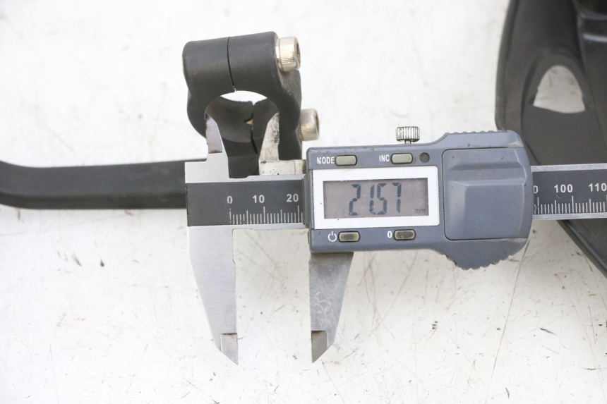 photo de PARAMANOS RIEJU MRT 50 (2018 - 2021) - Detalle de la pieza