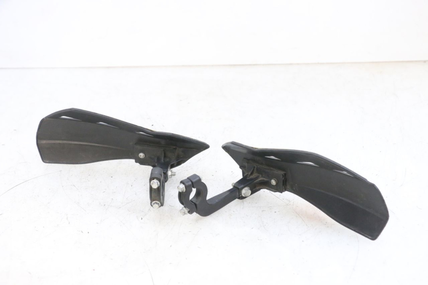 photo de PARAMANOS GILERA SMT SUPERMOTARD 50 (2009 - 2017) - Otra perspectiva