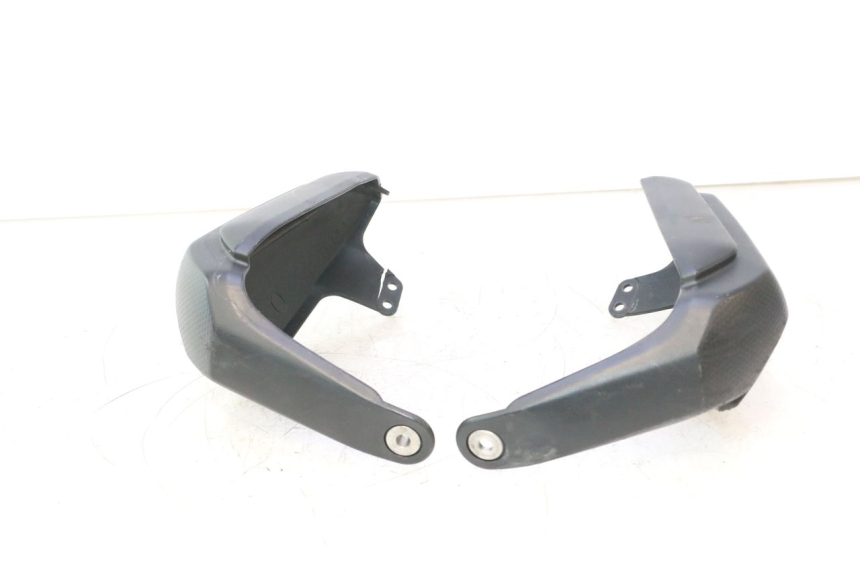 photo de PARAMANOS YAMAHA TDM ABS 900 (2002 - 2014) - Detalle de la pieza
