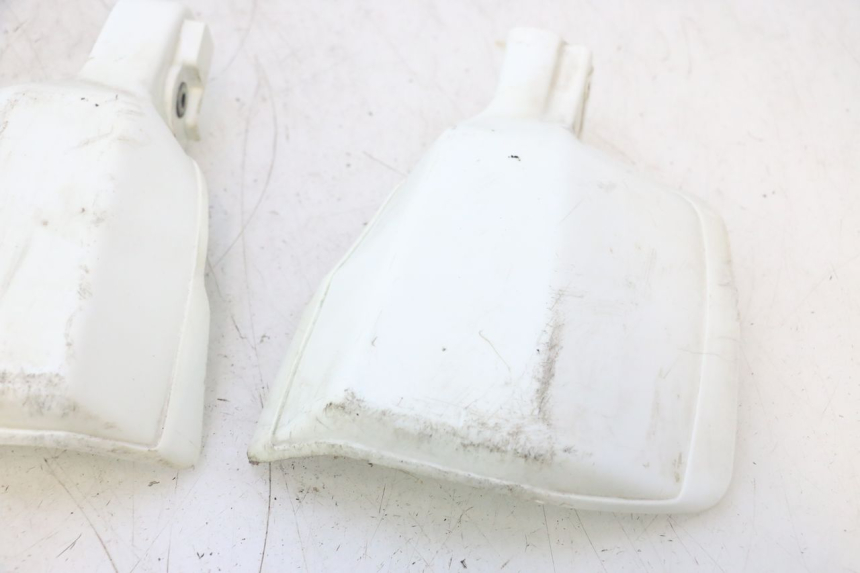 photo de PARAMANOS HONDA XRV AFRICA TWIN 750 (1990 - 1992) - Estado de la superficie y material
