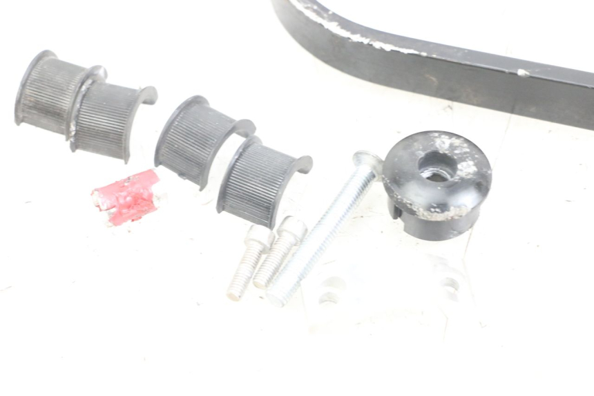 photo de PROTECTOR DE MANOS YAMAHA XT X 660 (2004 - 2016) - Primer plano de alta resolución