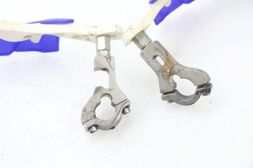 photo de PARAMANOS YAMAHA YZ 80 (1998 - 2001) - Detalle de la pieza