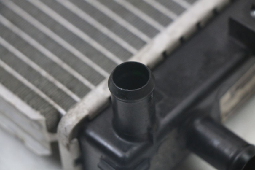 photo de RADIADOR QUADRO 3D S 350 (2013 - 2018) - Otra perspectiva