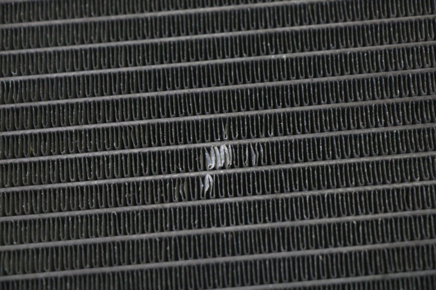 photo de RADIADOR  QUADRO 4 4D 350 (2015 - 2018) - Estado de la superficie y material