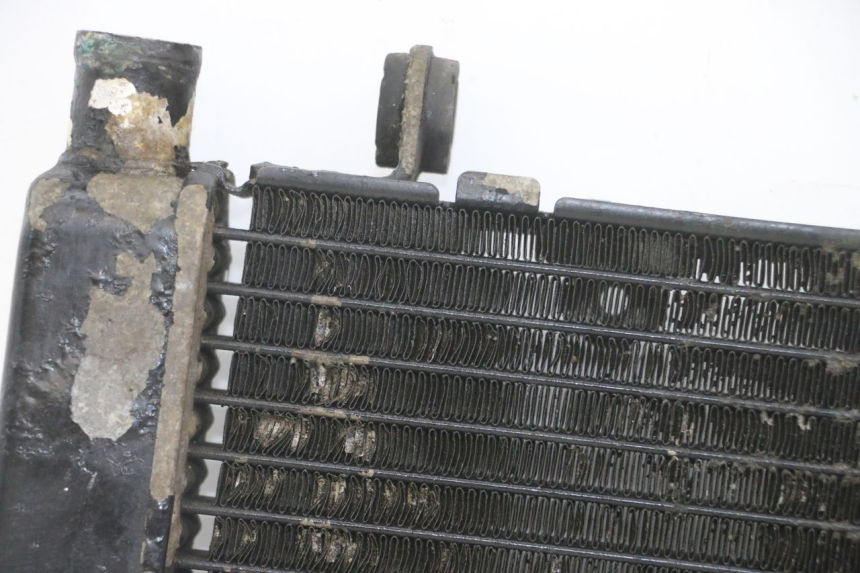 photo de RADIADOR  HONDA CBF 500 (2004 - 2007) - Otra vista del artículo