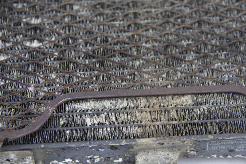 photo de RADIADOR  HONDA CBR F SC21 1000 (1986 - 1992) - Otra perspectiva