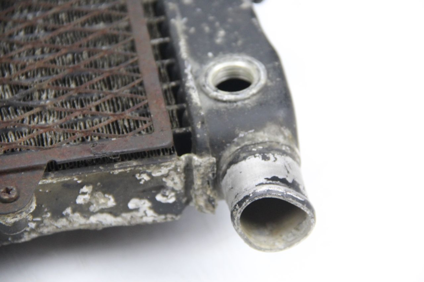 photo de RADIADOR  HONDA CBR F SC21 1000 (1986 - 1992) - Detalles de los puntos de fijación