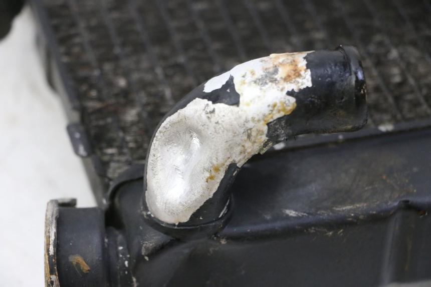 photo de RADIADOR  HONDA CBR RR FIREBLADE 900 (1992 - 1994) - Características distintivas