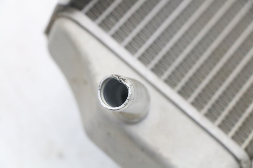 photo de RADIADOR DERECHO HONDA CRF R 250 (2020 - 2021) - Zoom estado de uso