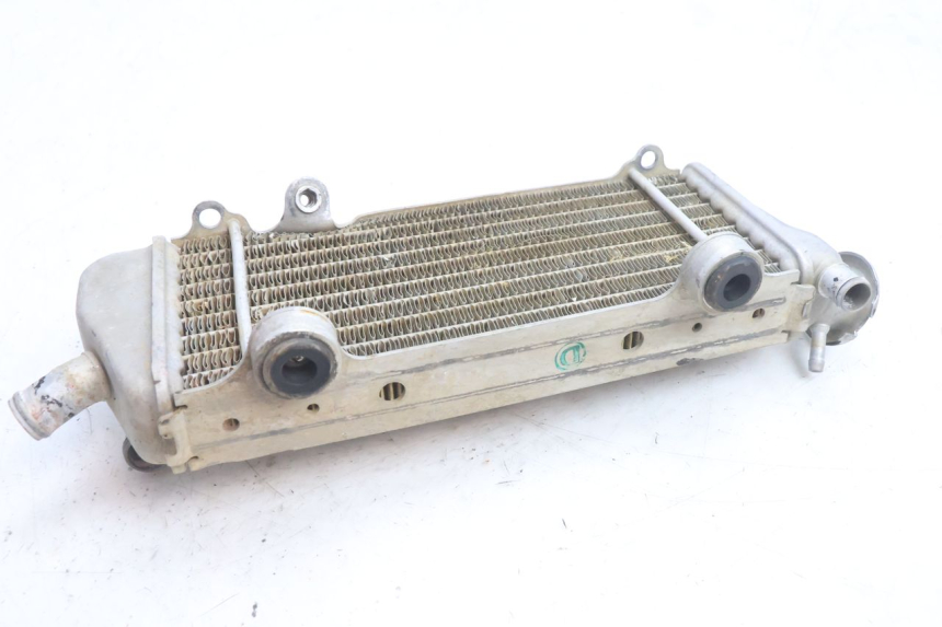 photo de RADIADOR DERECHO HUSABERG TE 250 (2011 - 2014) - Primer plano de alta resolución