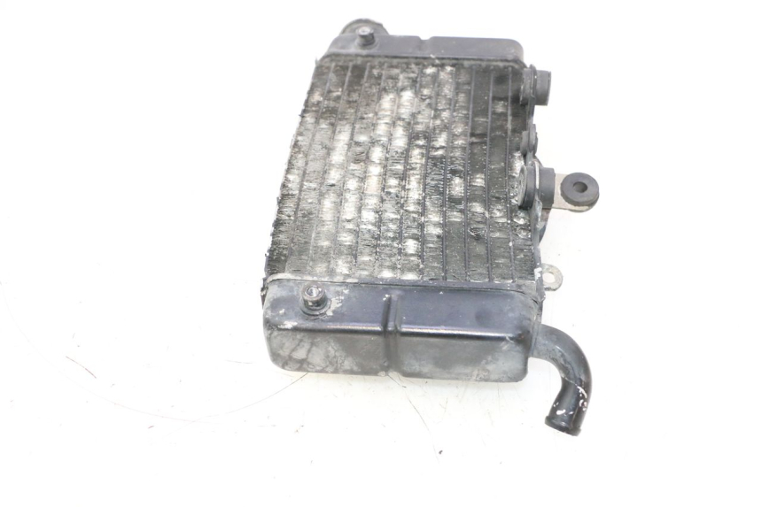 photo de RADIADOR DERECHO HONDA XRV AFRICA TWIN 750 (1990 - 1992) - Detalles de los puntos de fijación