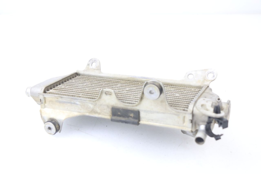 photo de RADIADOR DERECHO YAMAHA YZF YZ-F 450 (2018 - 2021) - Detalle de la pieza