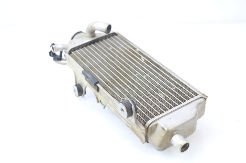 photo de RADIADOR DERECHO YAMAHA YZF YZ-F 450 (2018 - 2021) - Zoom estado de uso