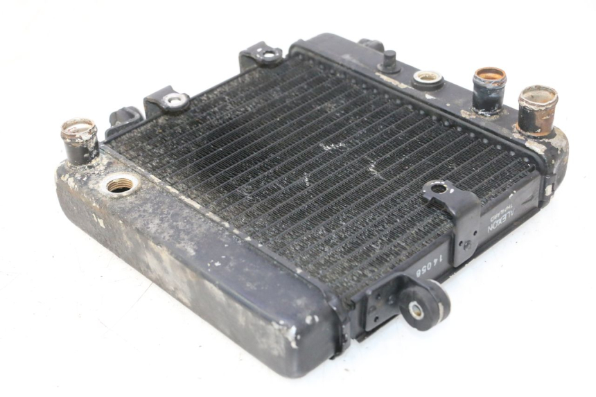 photo de RADIADOR HONDA FES PANTHEON 2T 125 (1998 - 2002) - Primer plano técnico
