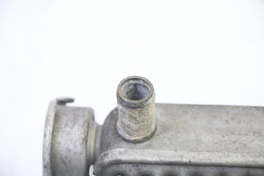 photo de RADIADOR HONDA FES S-WING SWING ABS 125 (2007 - 2015) - Primer plano técnico