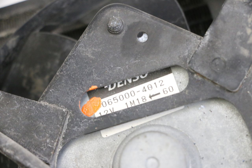 photo de RADIADOR YAMAHA FJR ABS 1300 (2006 - 2012) - Otra perspectiva