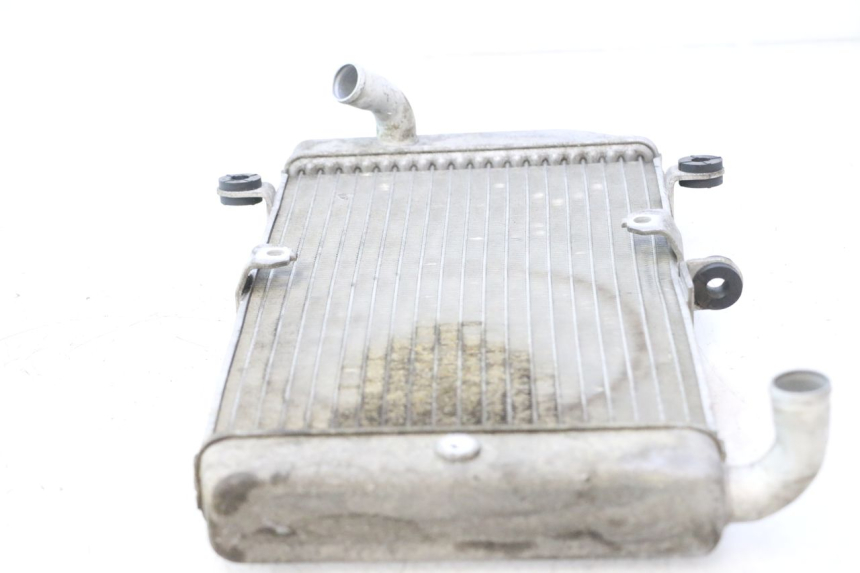 photo de RADIADOR  HONDA FJS SILVER WING SILVERWING 400 (2005 - 2008) - Detalles de los puntos de fijación