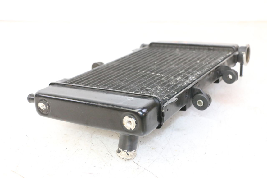 photo de RADIADOR  YAMAHA FZ6 N FAZER 600 (2004 - 2006) - Detalle de la pieza