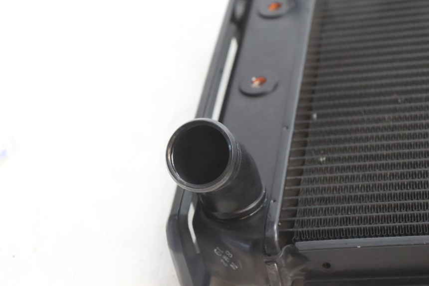 photo de RADIADOR  YAMAHA FZ8 800 (2010 - 2016) - Estado de la superficie y material