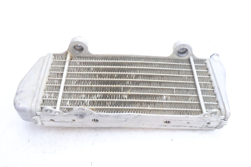 photo de RADIADOR IZQUIERDO  HUSABERG TE 250 (2011 - 2014) - Detalles de los puntos de fijación