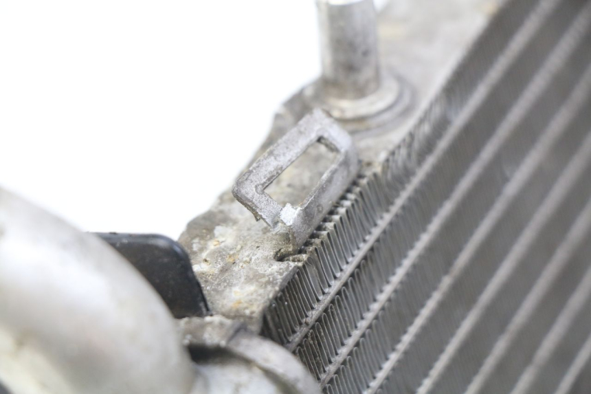 photo de RADIADOR IZQUIERDO HONDA VFR FI RC46 800 (1998 - 2001) - Recambio usado revisado