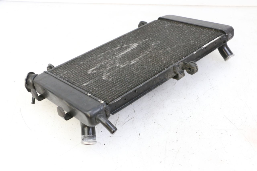 photo de RADIADOR SUZUKI GSR 750 (2011 - 2017) - Zoom estado de uso