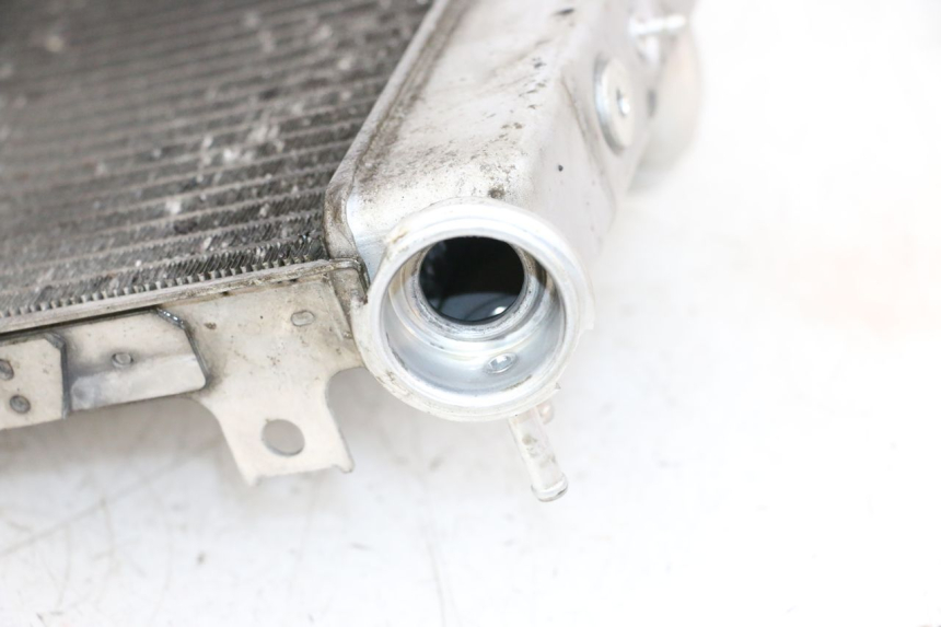 photo de RADIADOR  SUZUKI GSXR GSX-R 1000 (2003 - 2004) - Primer plano técnico