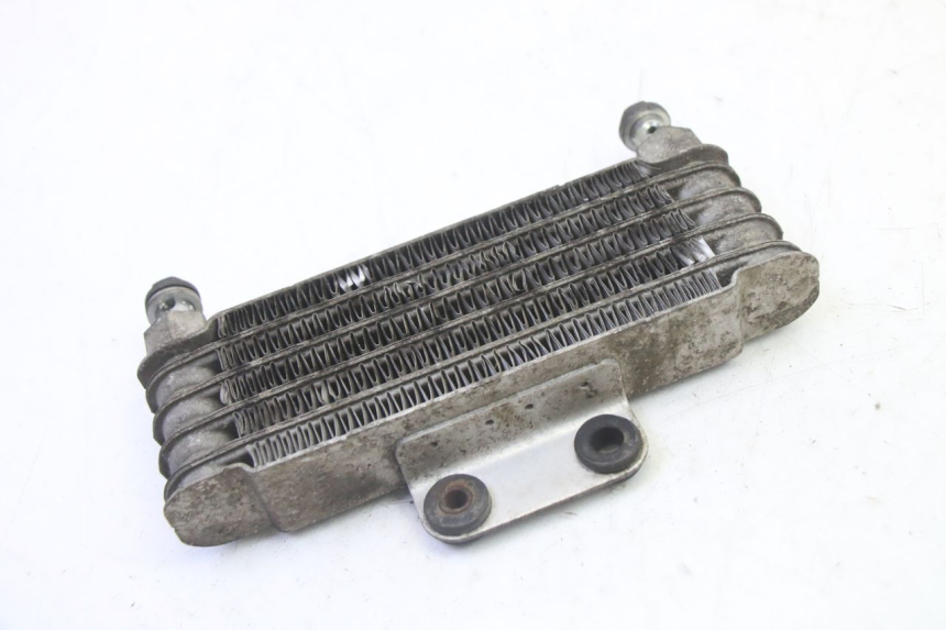 photo de RADIADOR ACEITE HYOSUNG GV AQUILA 125 (2000 - 2009) - Primer plano técnico