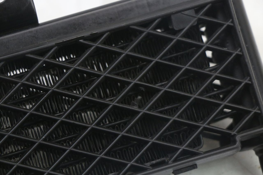 photo de RADIADOR ACEITE RSR DIRT BIKE 150 - Detalles de los puntos de fijación