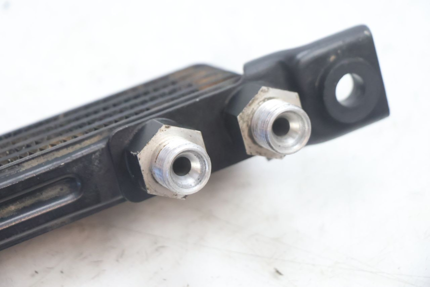 photo de RADIADOR ACEITE SUZUKI DR S 600 (1985 - 1989) - Vista general del producto