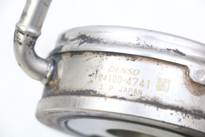 photo de RADIADOR DE ACEITE HONDA FJS SILVERWING SILVER WING 400 (2009 - 2016) - Zoom estado de uso