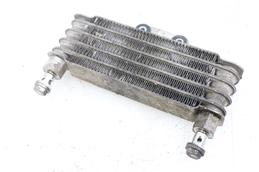 photo de RADIADOR ACEITE HYOSUNG GTR 125 (2006 - 2008) - Primer plano técnico