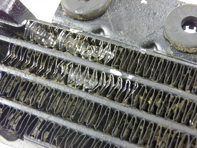 photo de RADIADOR ACEITE KYMCO QUANNON 125 (2007 - 2014) - Otra perspectiva