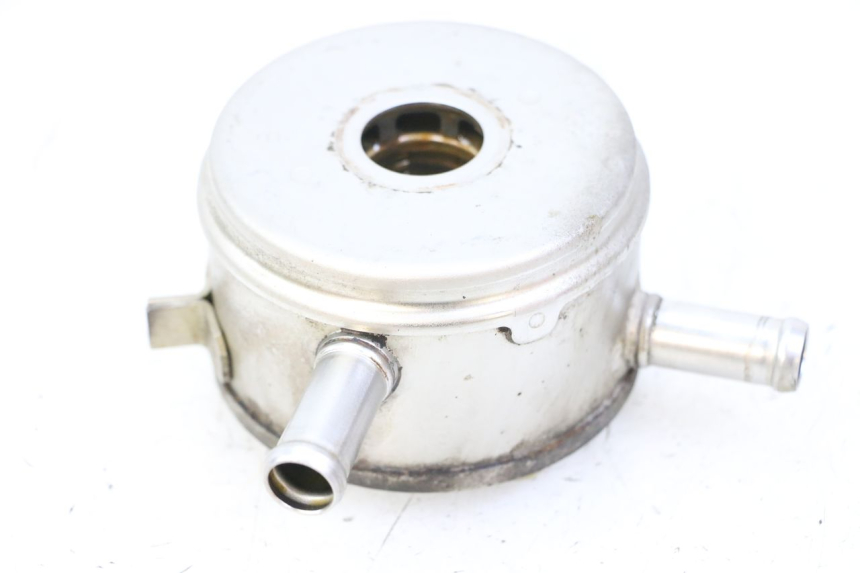 photo de RADIADOR ACEITE YAMAHA FZ6 FAZER S2 600 (2007 - 2011) - Primer plano técnico