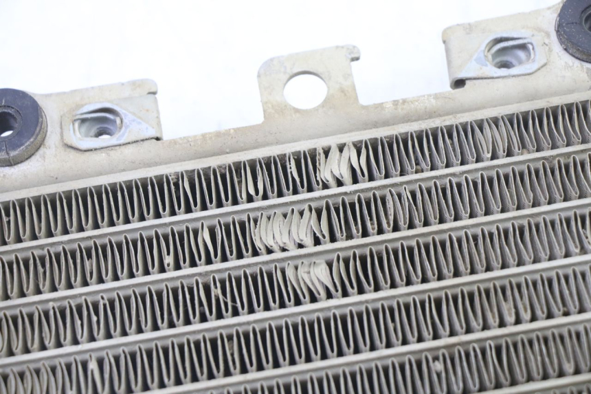 photo de RADIADOR ACEITE YAMAHA YFM BRUIN 350 (2003 - 2009) - Detalles de los puntos de fijación