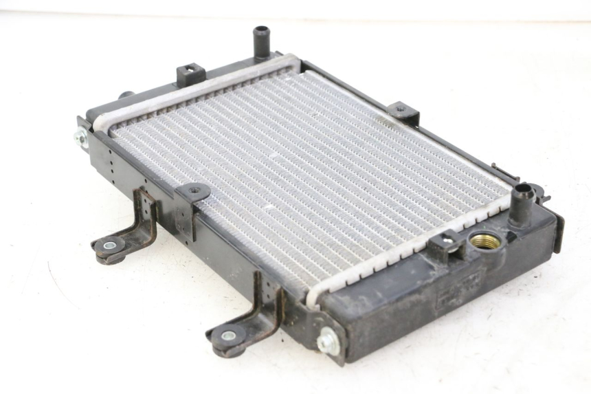 photo de RADIADOR  SYM JOYMAX 125 (2010 - 2017) - Primer plano técnico