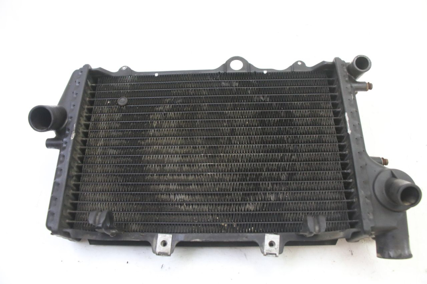 photo de RADIADOR  BMW K 75 RT 750 (1989 - 1997) - Primer plano técnico