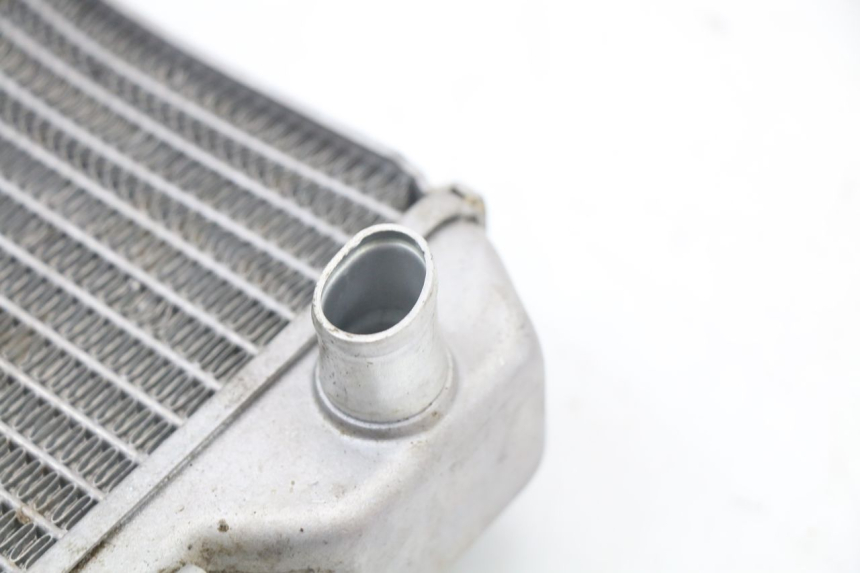 photo de RADIADOR KAWASAKI KX L 85 (2022 - 2024) - Estado de la superficie y material