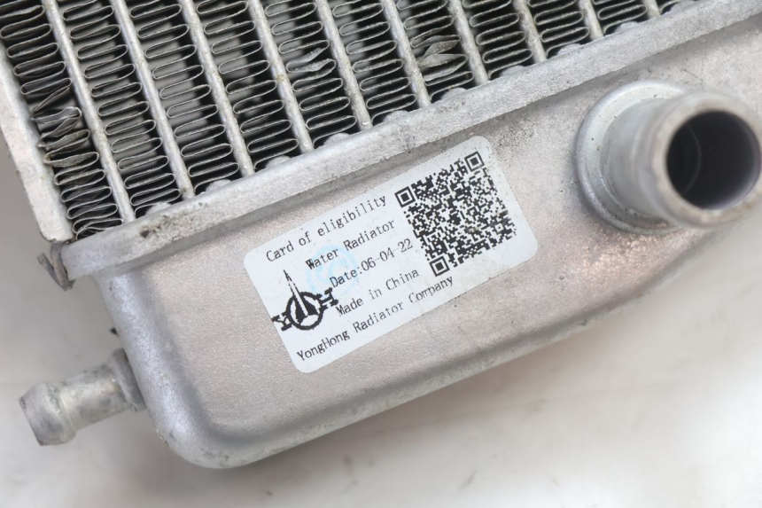 photo de RADIADOR  PIAGGIO MP3 HPE 530 (2022 - 2026) - Características distintivas