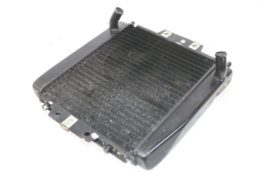 photo de RADIADOR PIAGGIO MP3 LT 400 (2007 - 2012) - Estado de la superficie y material