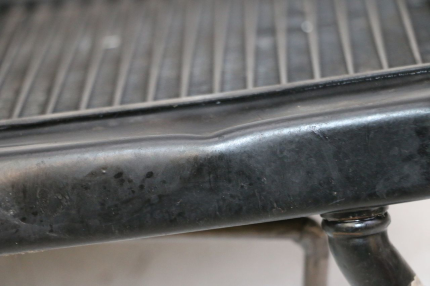 photo de RADIADOR  PIAGGIO MP3 LT 300 (2010 - 2016) - Primer plano técnico