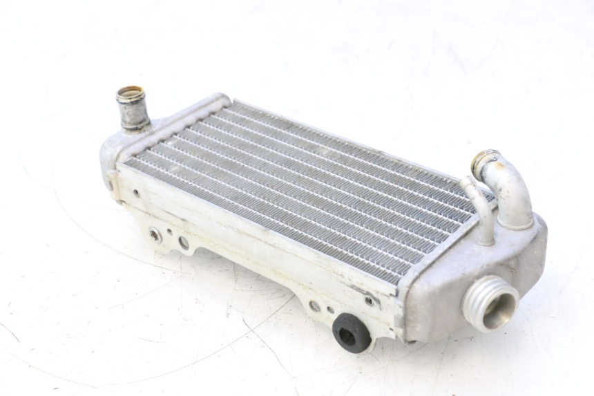 photo de RADIADOR  RIEJU MRT PRO SUPERMOTARD 50 (2007 - 2018) - Estado de la superficie y material