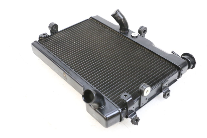 photo de RADIADOR  YAMAHA MT-07 MT07 ABS 700 (2018 - 2020) - Otra perspectiva