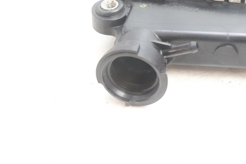 photo de RADIADOR  YAMAHA N-MAX NMAX 125 (2021 - 2024) - Detalles de los puntos de fijación