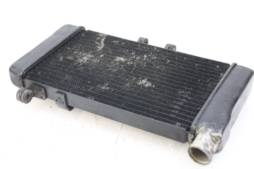 photo de RADIADOR HONDA NTV DEAUVILLE 650 (1998 - 2001) - Detalles de los puntos de fijación