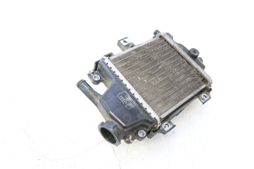 photo de RADIADOR HONDA PCX (JF28) 125 (2009 - 2011) - Detalles de los puntos de fijación