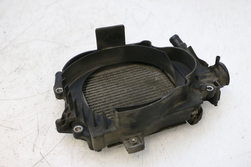 photo de RADIADOR  HONDA PCX (JF57/JF64) 125 (2014 - 2018) - Zoom estado de uso