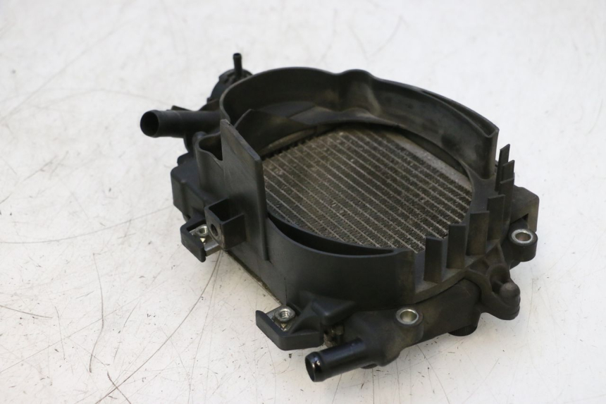 photo de RADIADOR  HONDA PCX (JF57/JF64) 125 (2014 - 2018) - Otra perspectiva