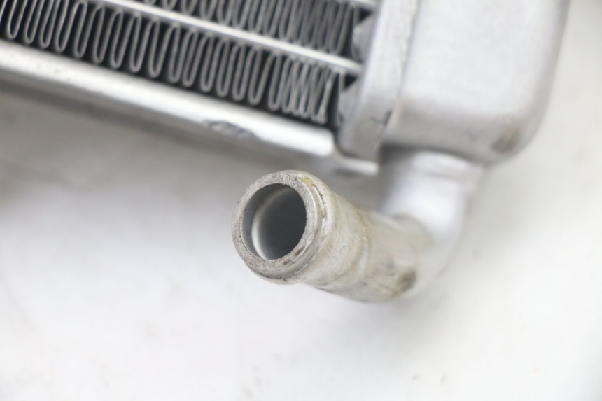 photo de RADIADOR  PIAGGIO NRG POWER PUREJET 50 (2018 - 2021) - Primer plano técnico