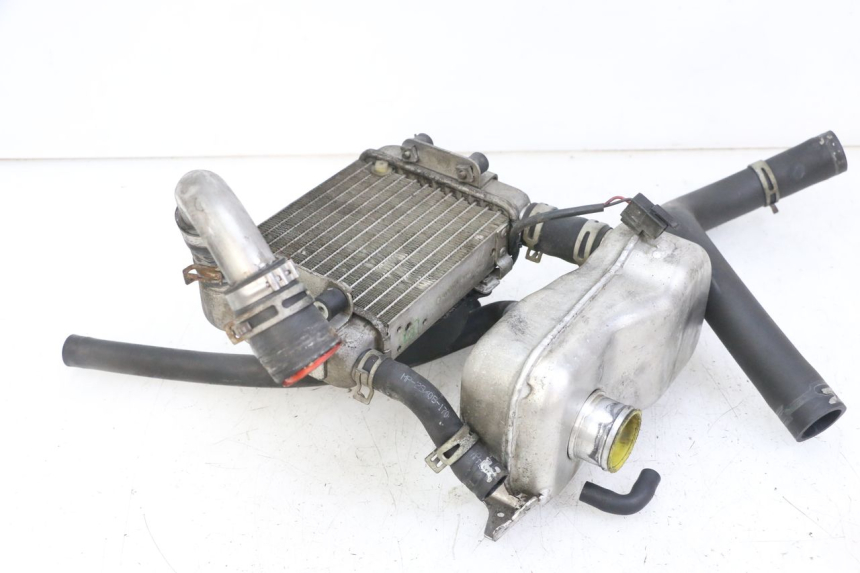 photo de RADIADOR PEUGEOT SATELIS COMPRESSOR K15 125 (2006 - 2009) - Detalle de la pieza